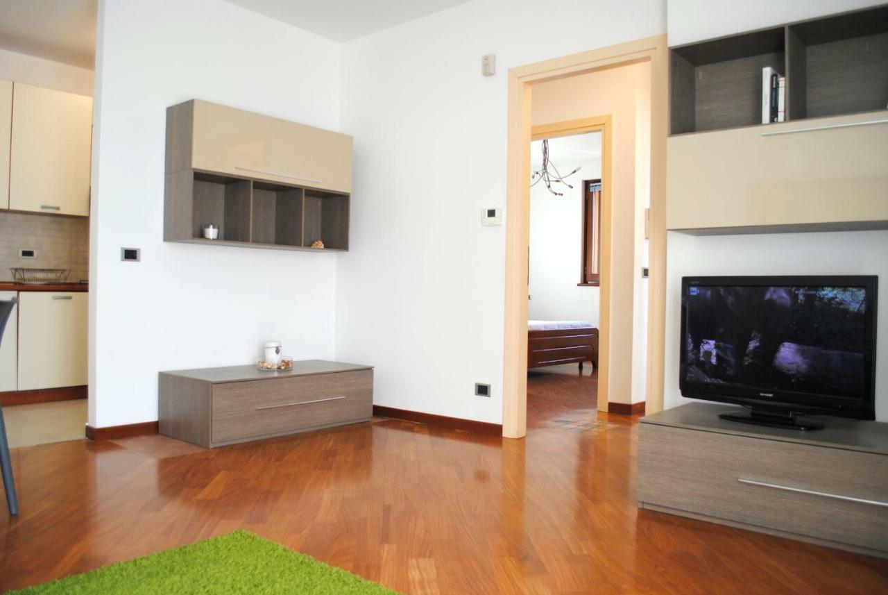 Bnbook - Residenza Naggi Casorate Sempione Exterior photo